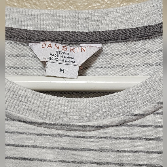 Long-sleeve Sweater Top - Picture 5 of 5